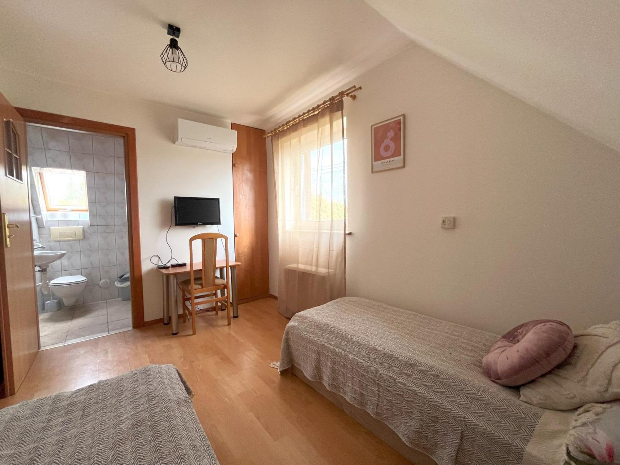 Happy Bison - A 5 Bedroom House With A Garden Białowieża Εξωτερικό φωτογραφία